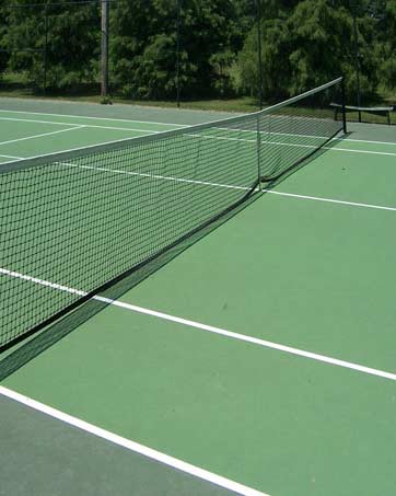 tennis court shadow sun