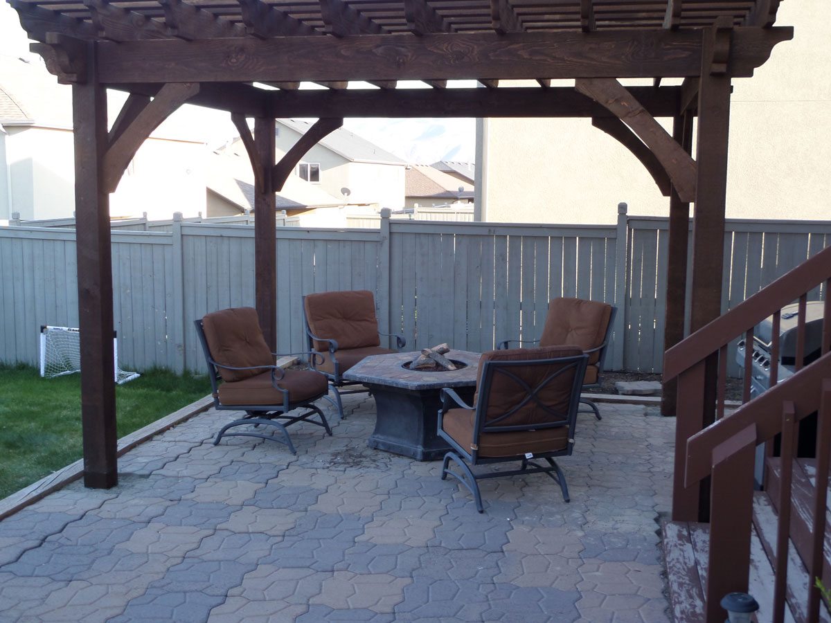 outdoor living area