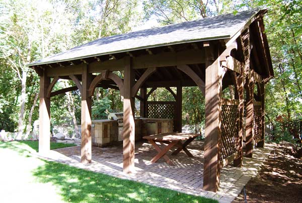 lattice-around-kitchen