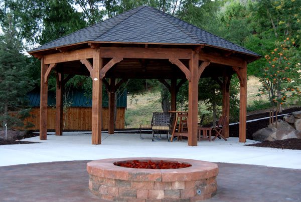 Sybrowsky-gazebo-pit