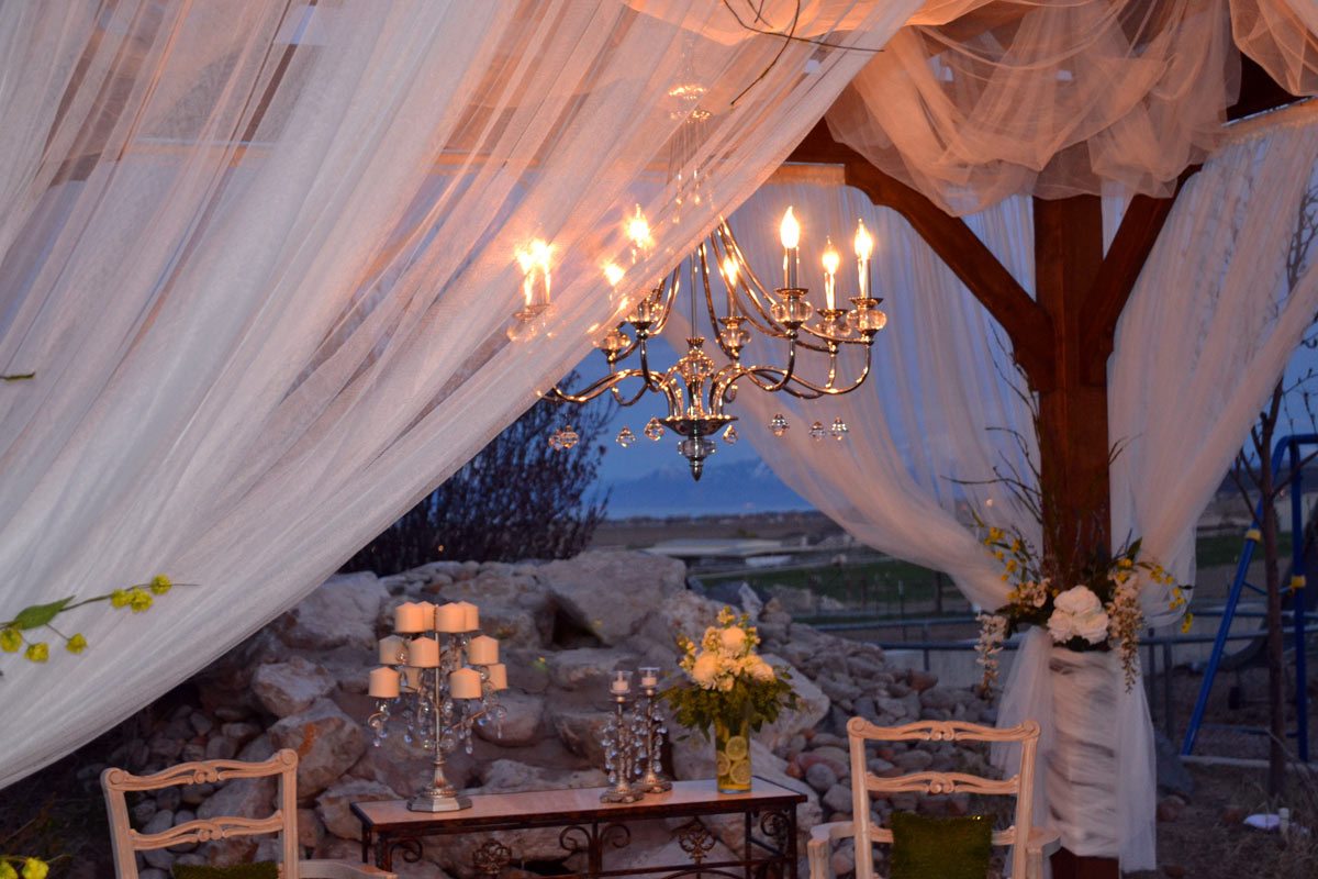 western-timber-frame-wedding