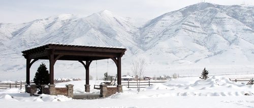 Leary-winter-pergola-18x18