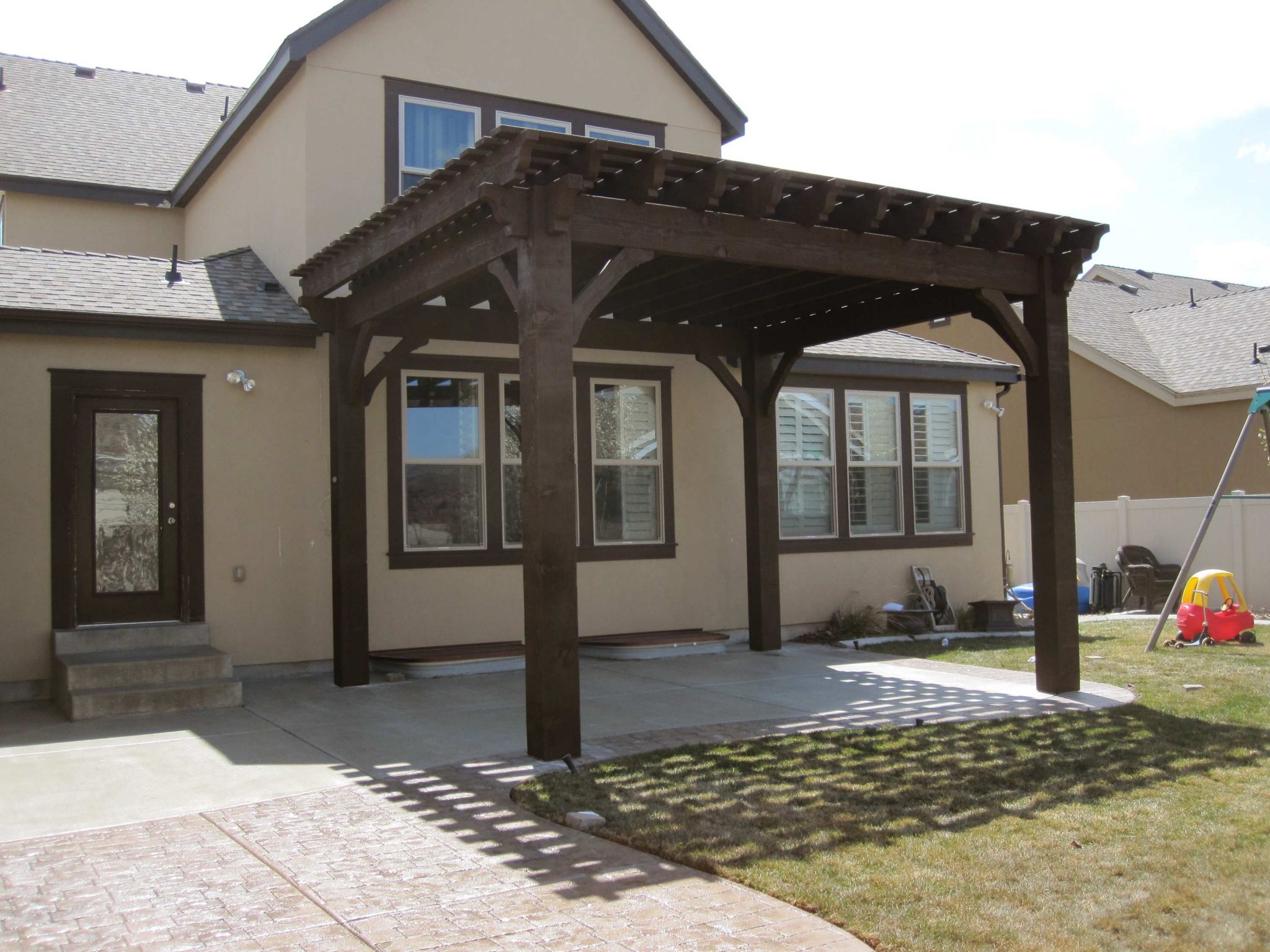 McDonald-16x18-OS-After-pergola