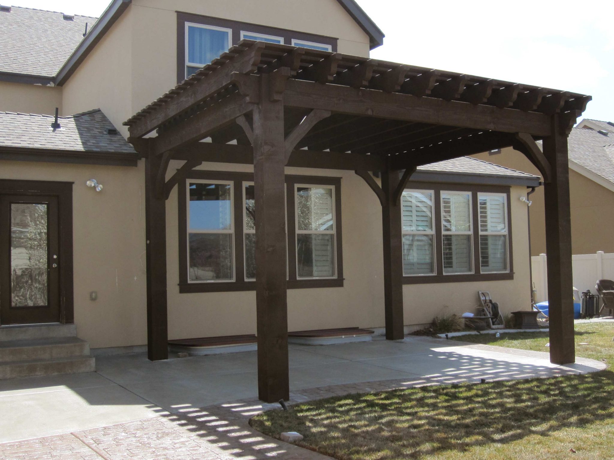 McDonald-16x18-OS-after-pergola