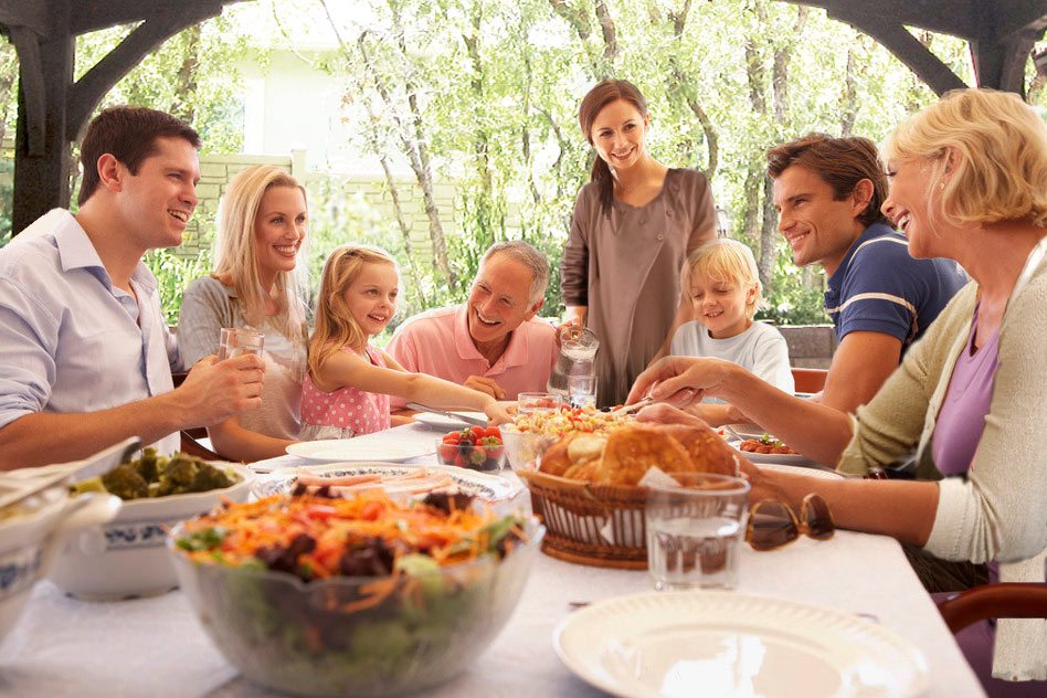 family-picnic-pergola