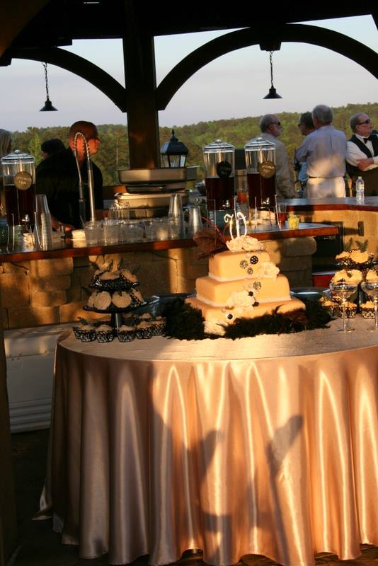 wedding-tables-under-pergola