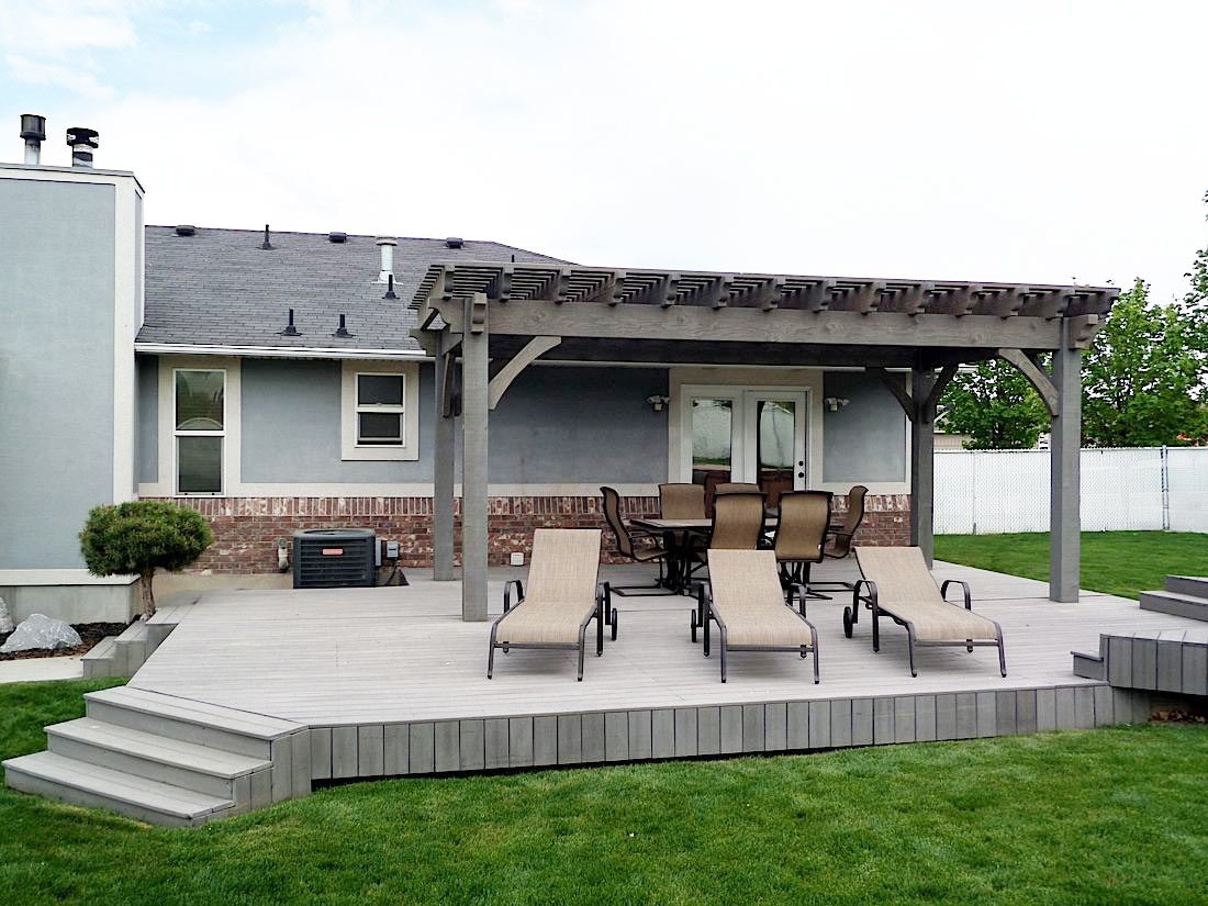 deck with pergola