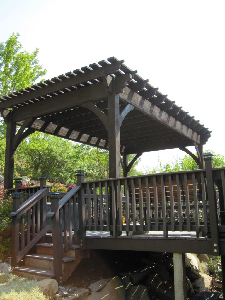 Nielsen-12x238-after-DIY-pergola