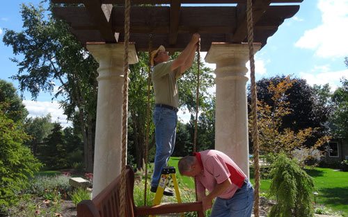 arbor-pergola-assembly-2