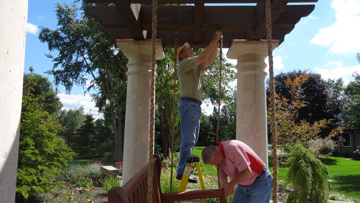 garden arbor swing