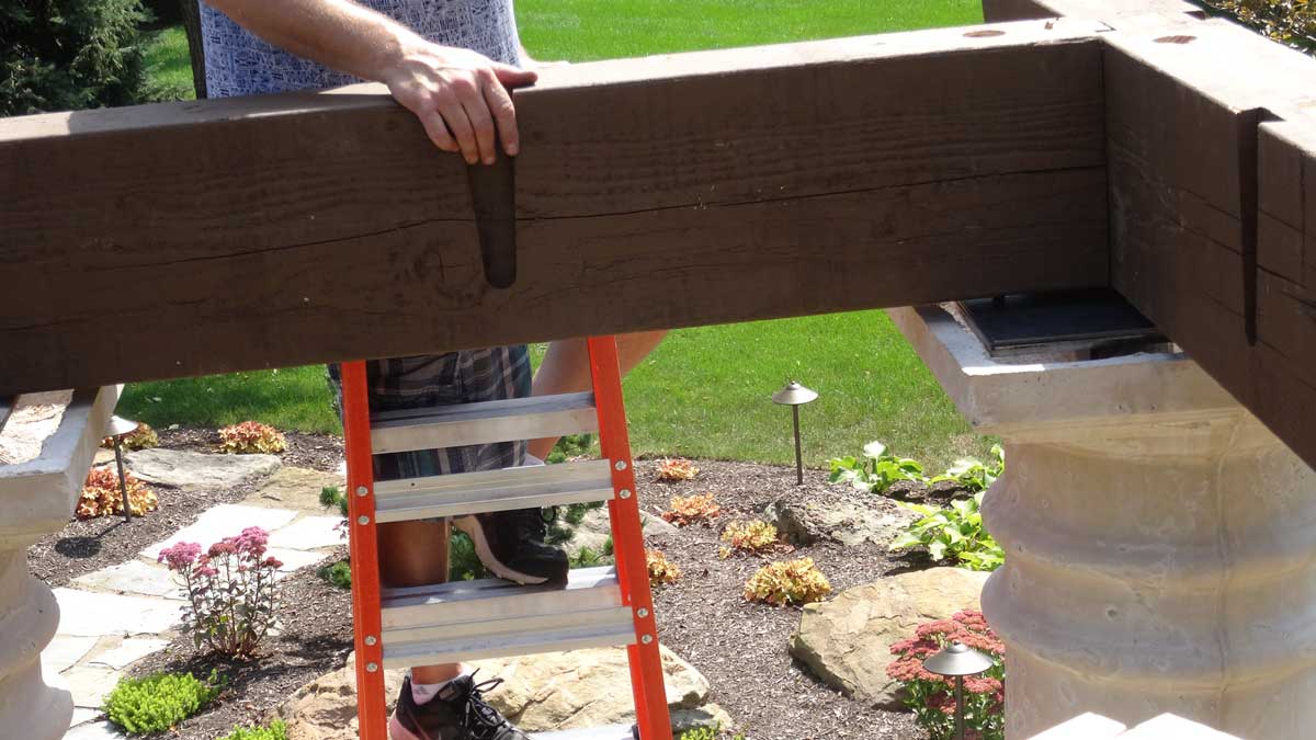 dovetail post to beam connection