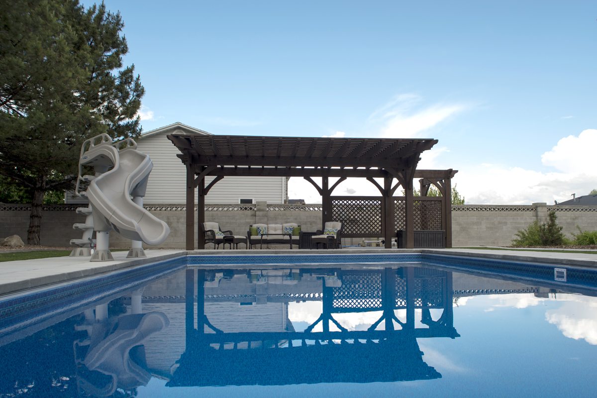 poolside timber frame pergola from Western TImber Frame