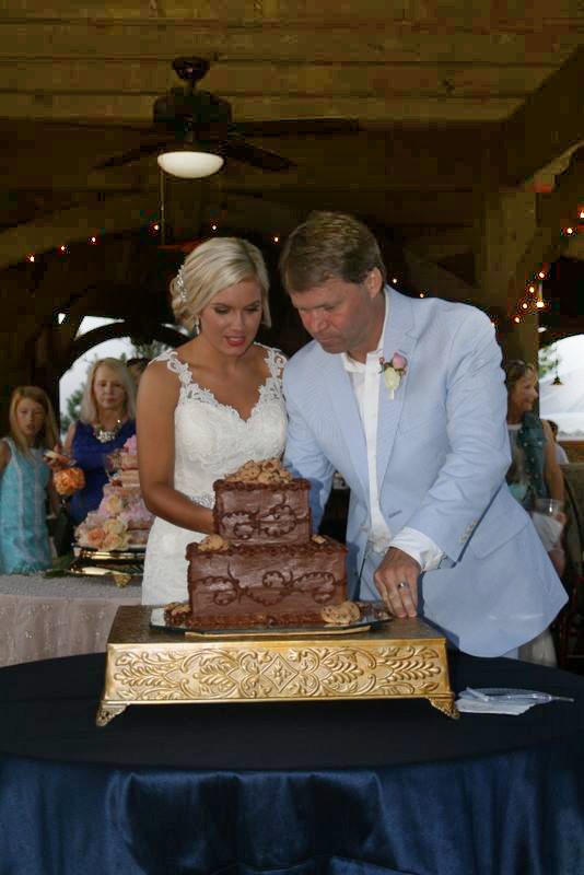 bride groom cake gazebo