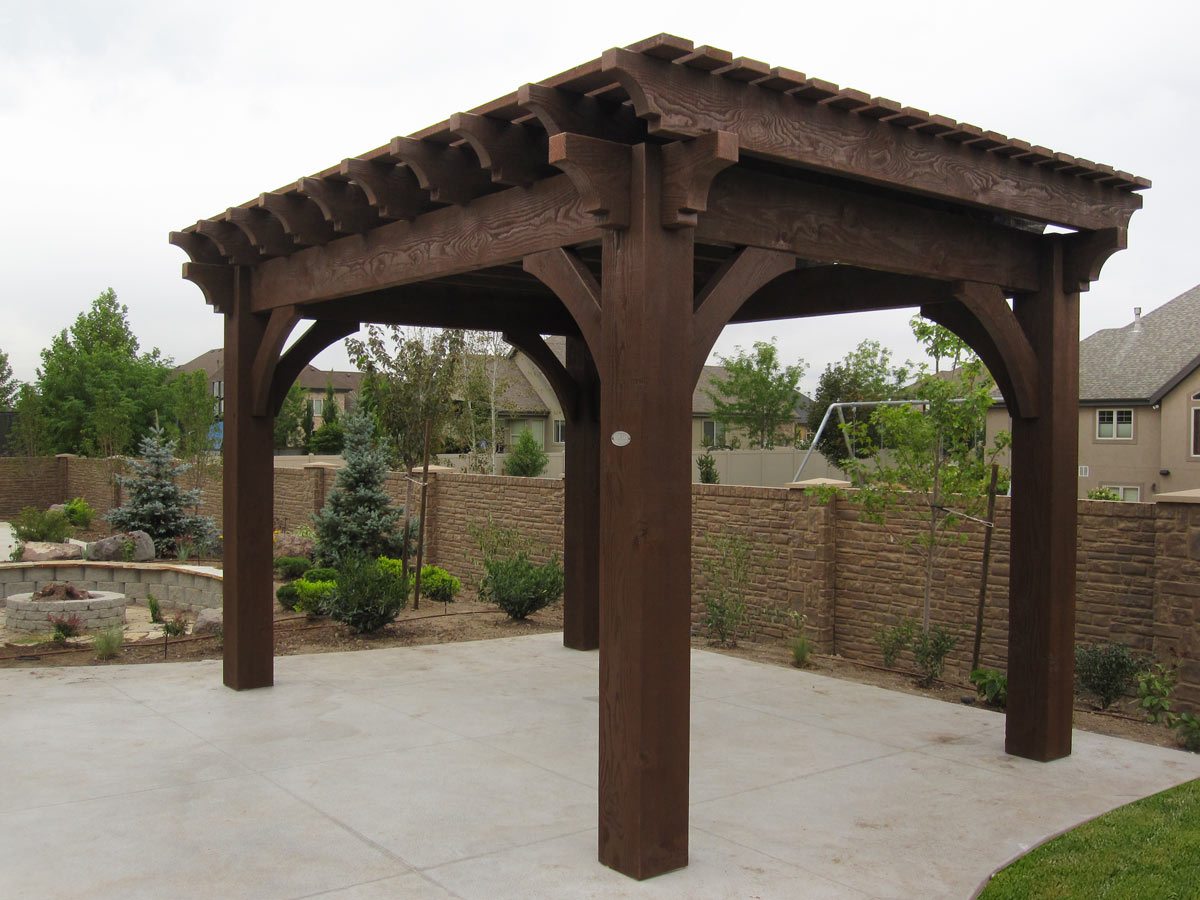 pooliside pergola