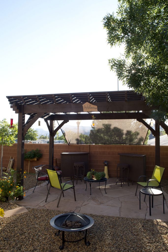 Farmer-dewey-pergola4 timber frame pergola kit