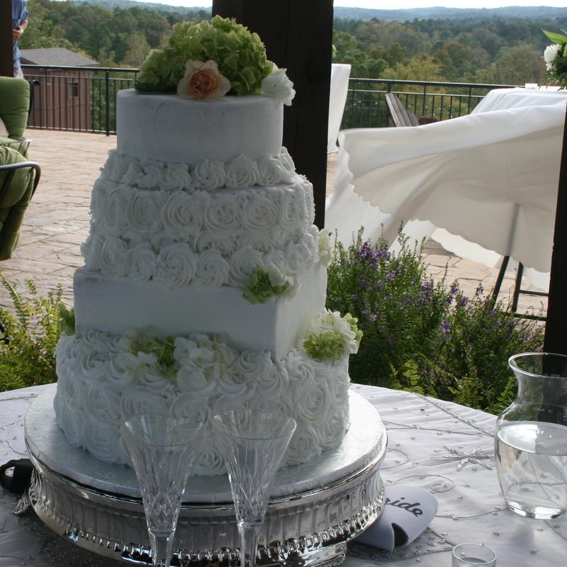zsbcf-wedding-cake wedding cake under pergola