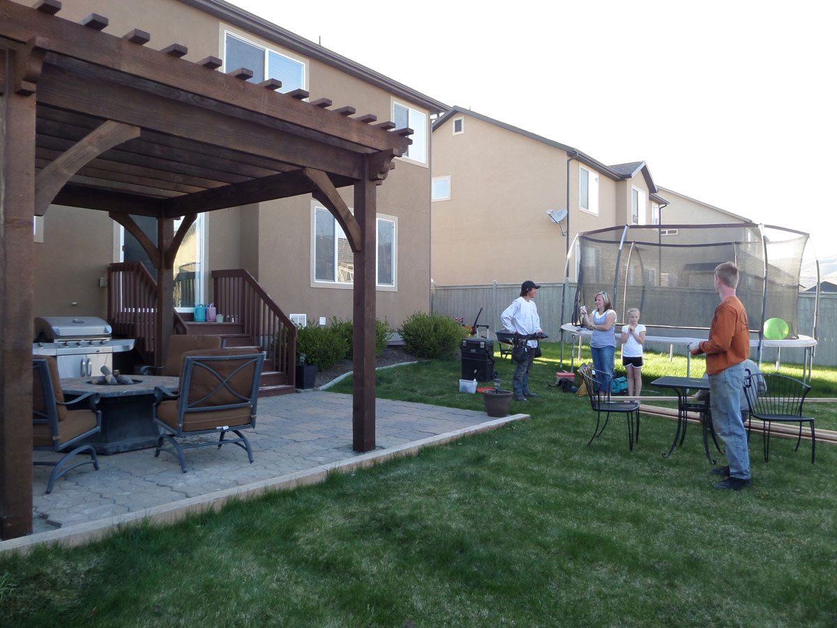 outdoor living pergola