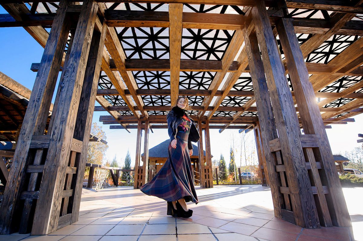 beautiful-girl-pergola Polycarbonate roofing on pergola