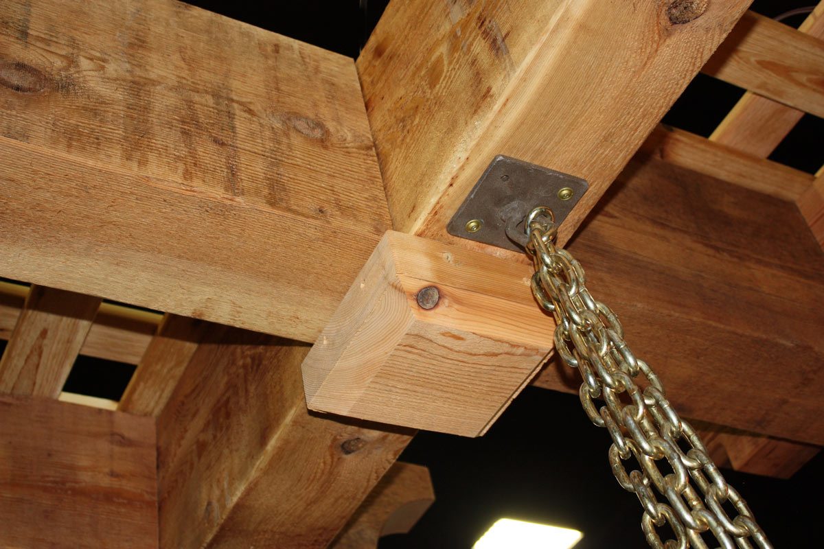 chain-from-pergola