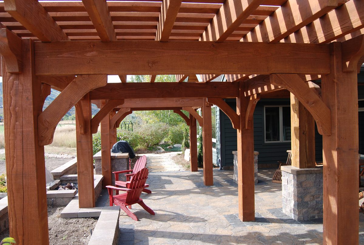 Carmichael-roof-pergola dovetail difference joint system