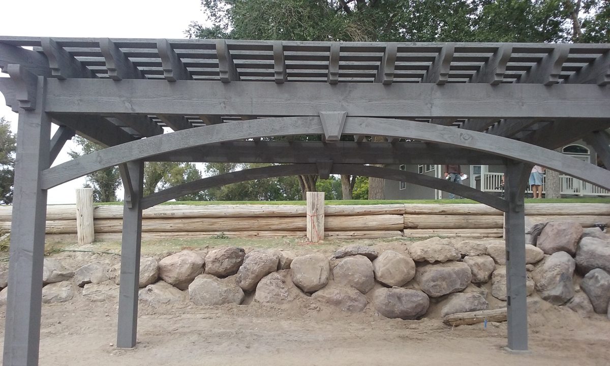 revincent-joy-celeamington5 shade pergola arched knee braces