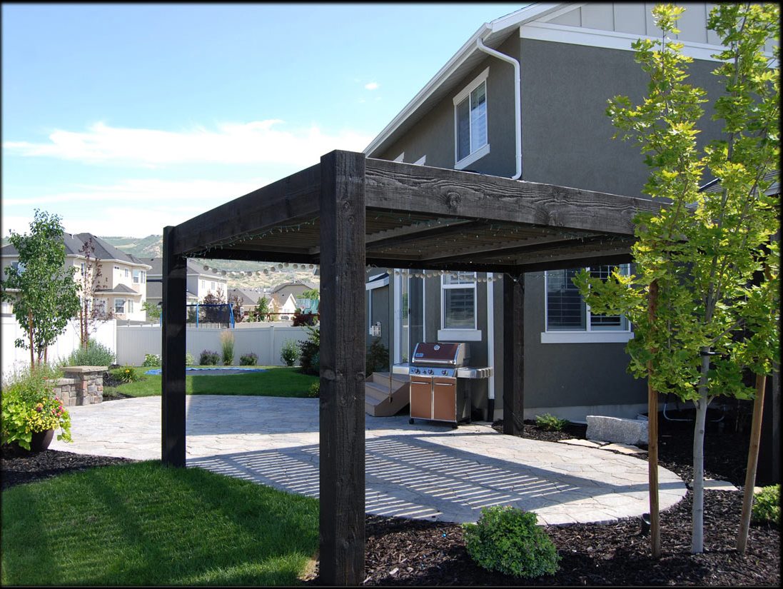 louvered roof pergola