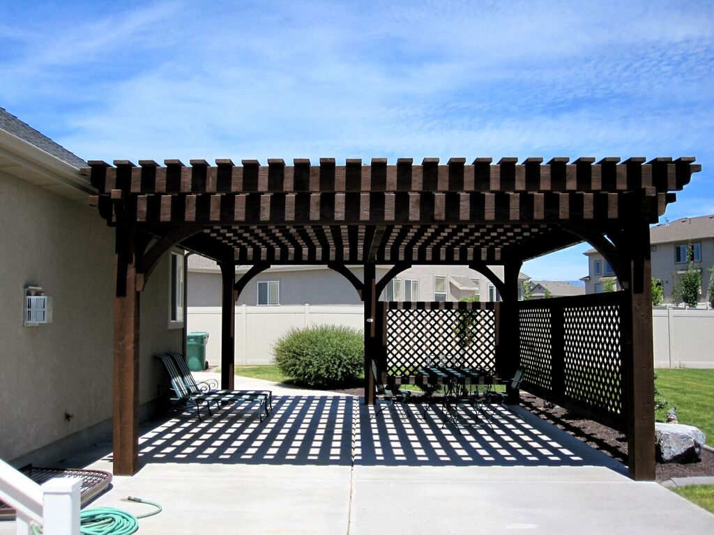 Shade patio pergola