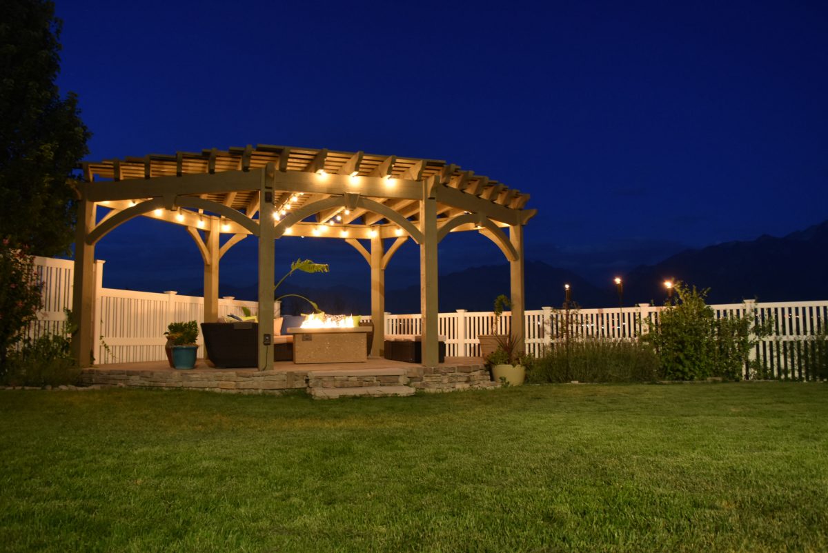 robbins-karen-night-pergola3