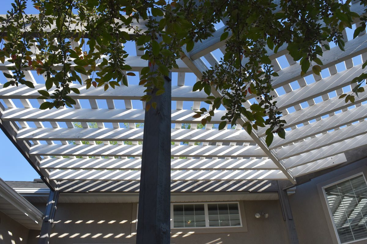 contemporary style pergola roof