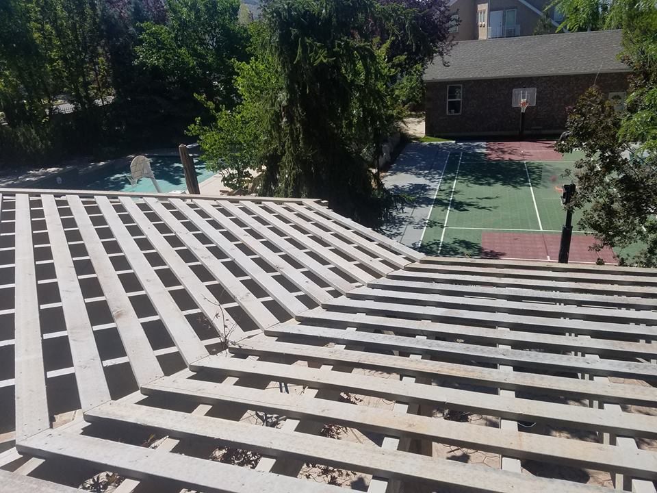 fan shaped pergola roof