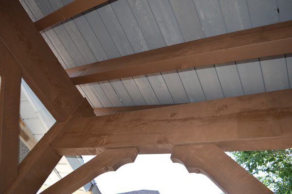 Contrasting roof on a pavilion