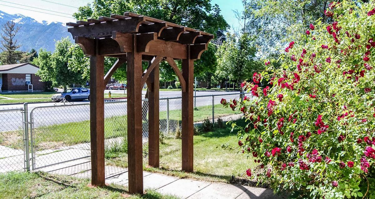 arbor with gate