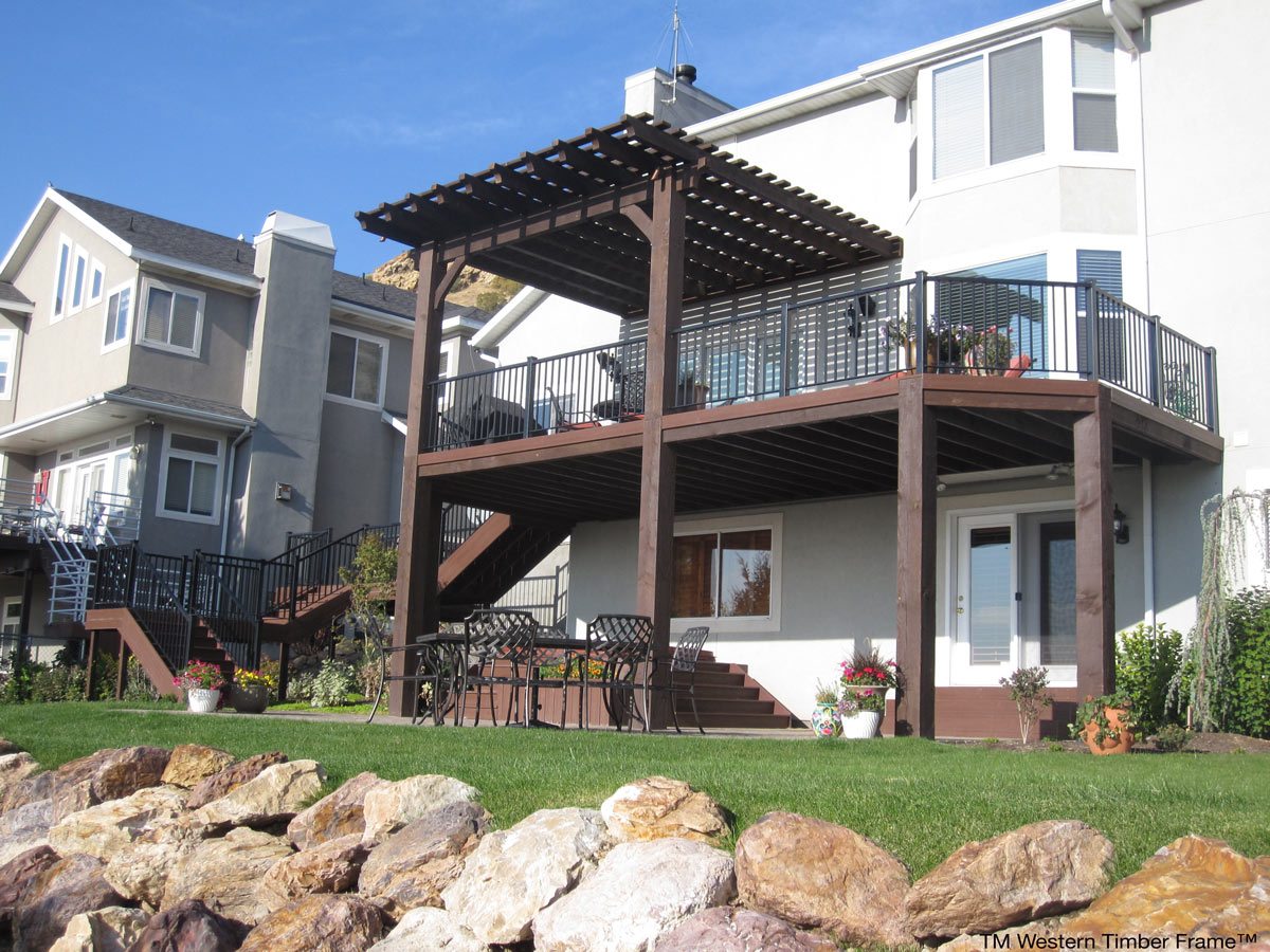 multi-level deck with pergola