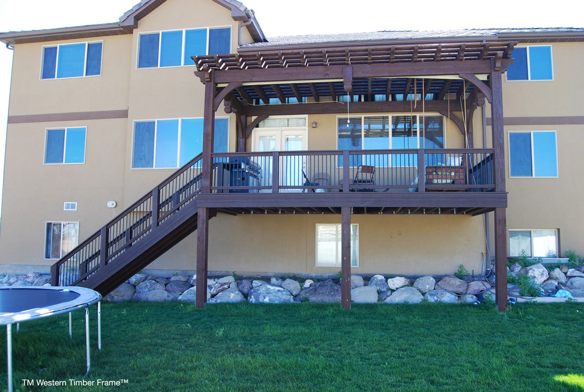 multi-level deck with pergola