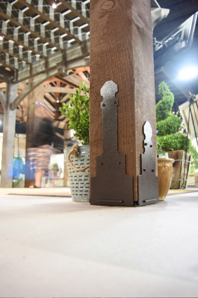 cladding-post-timber cladding post pergola