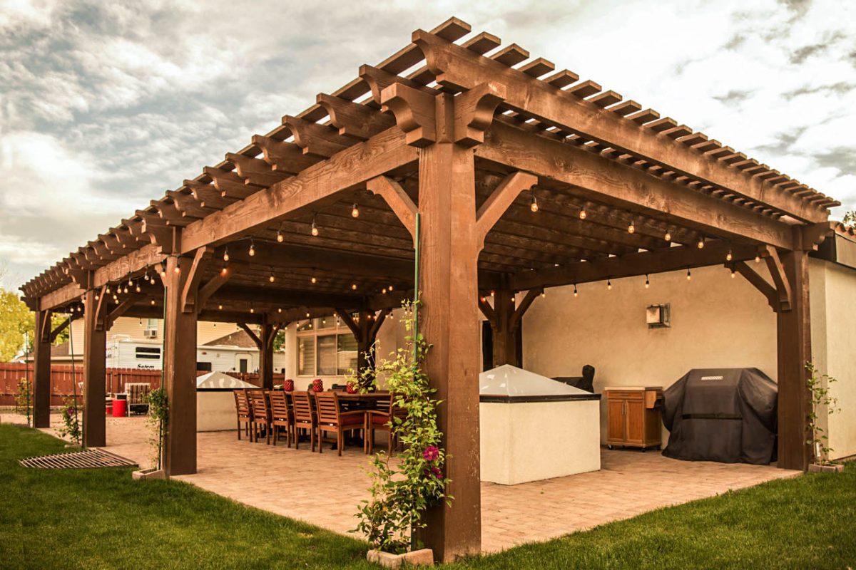 goodwin-12000taper-post-pergola-2 pergola 12000 shadescape