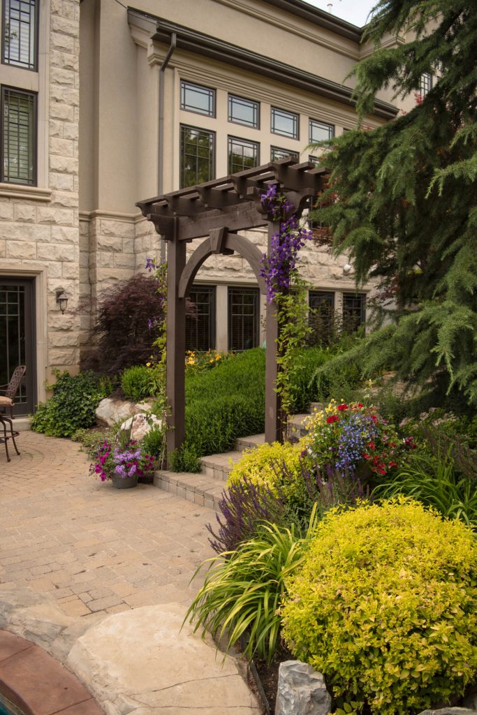 m-peterson-arbor-garden timber frame arbor