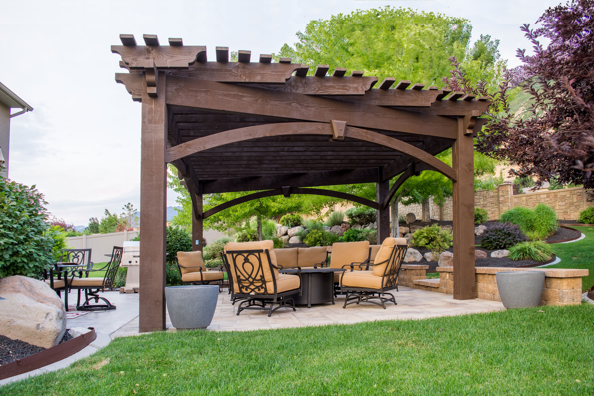 trapezoid pergola side view