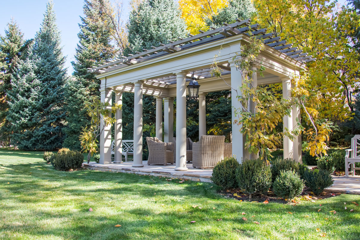 Wirthlin-corner-tuscany-pergola