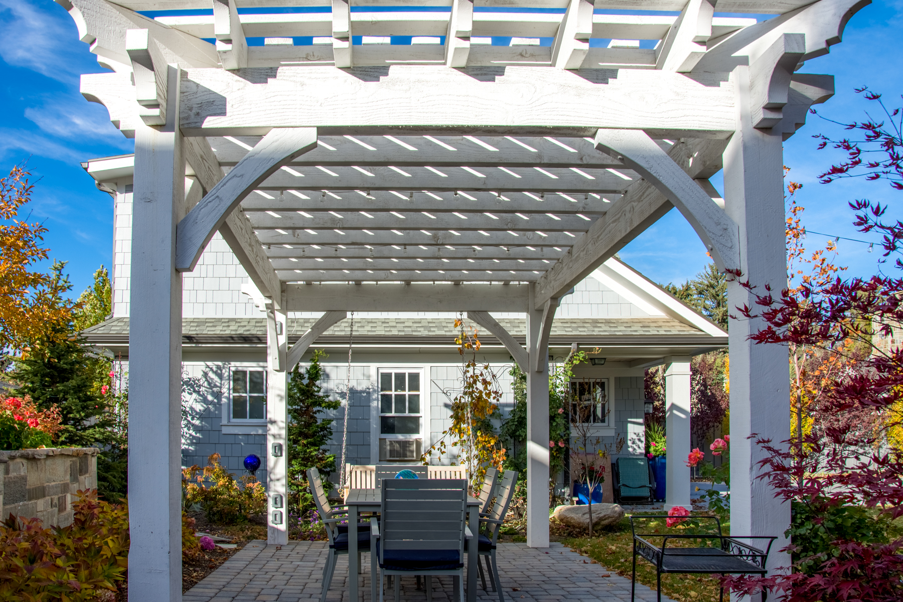 Lloyd-pergola-table-end-35 diy pergola kit