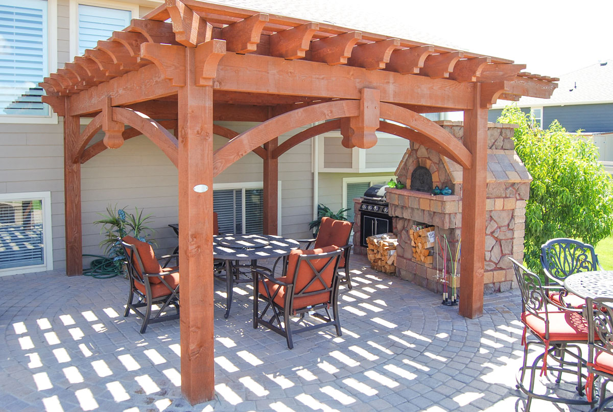 Garrison-fullwrap-pergola-roof-keystones