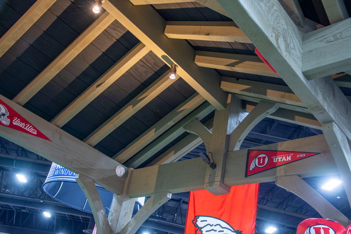 2-tone-roof-pavilion-home-show2-