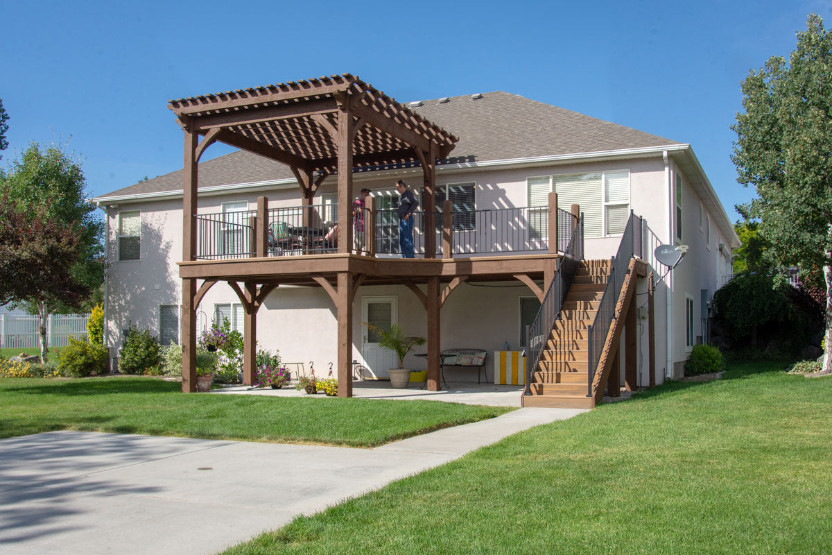 Deck pergola stairs