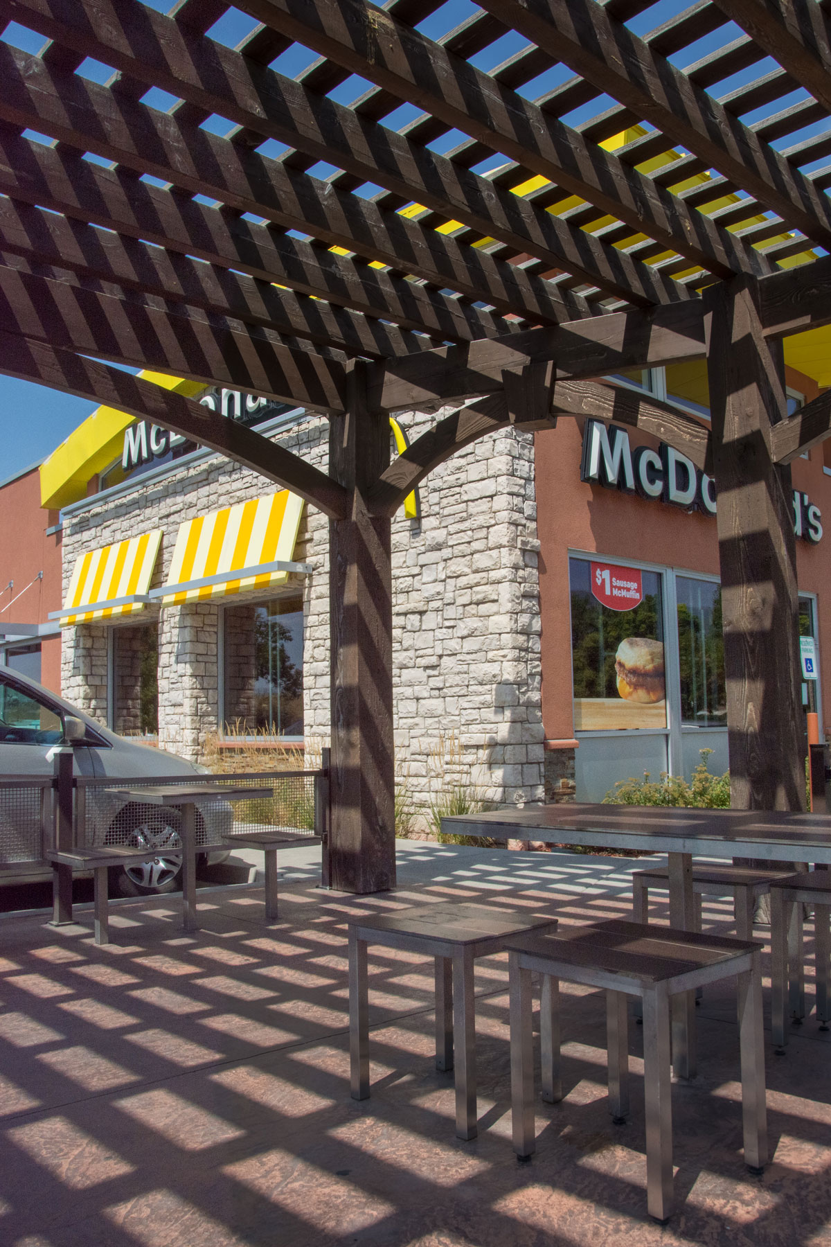 McDonalds-Centerville-pergola