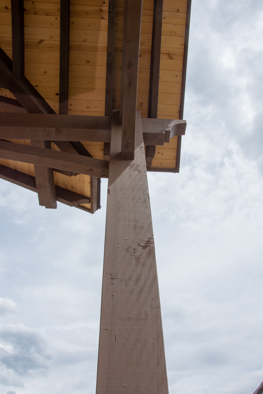 Nemelka-hipped-pavilion-25 post corner