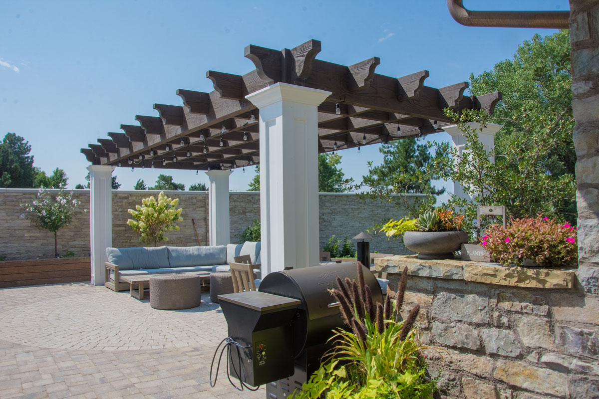 Wright-Neeley-lights-pergola corner of pergola