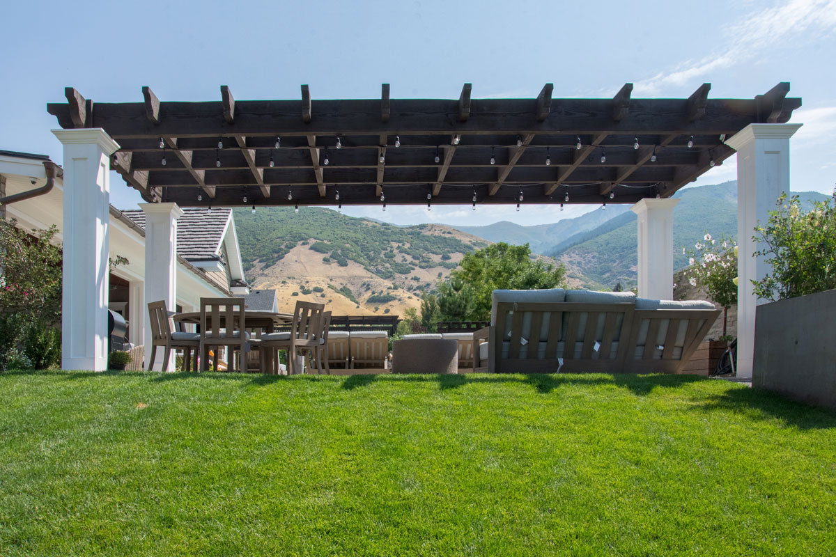 Wright-Neeley-white-posts-pergola outdoor furniture pergola