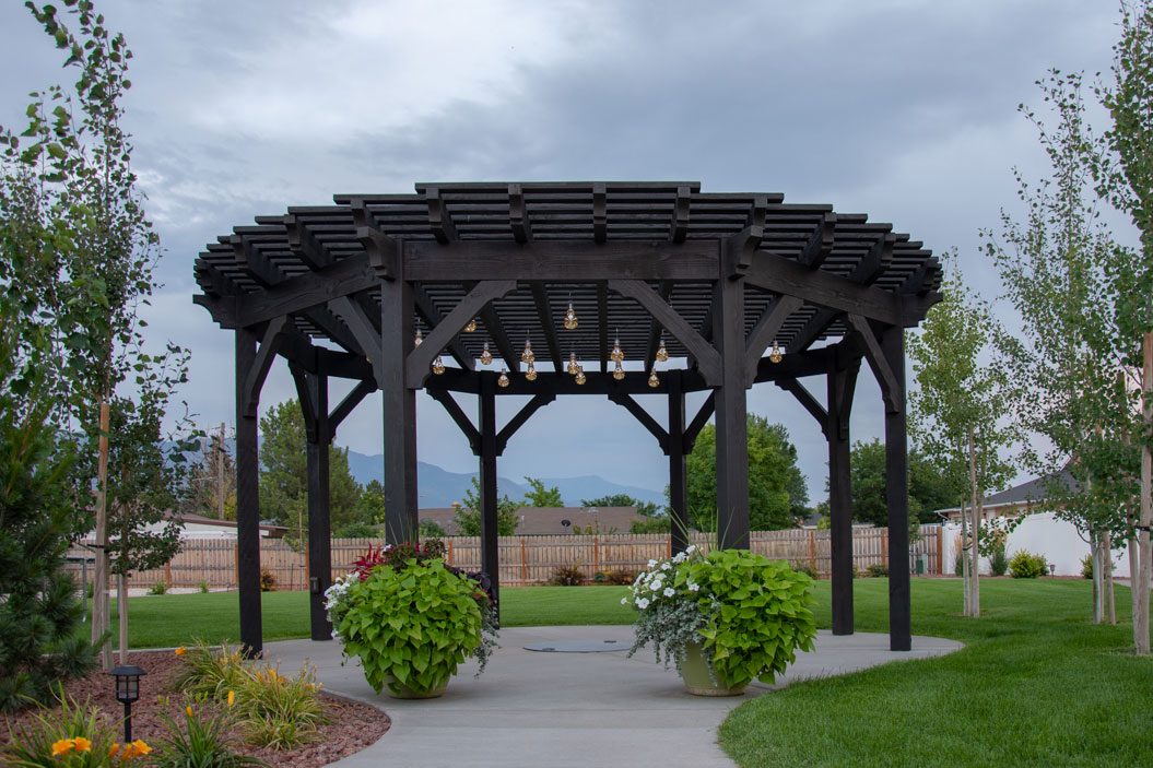 Poulson-6K-Round-Pergola-ebony round black pergola