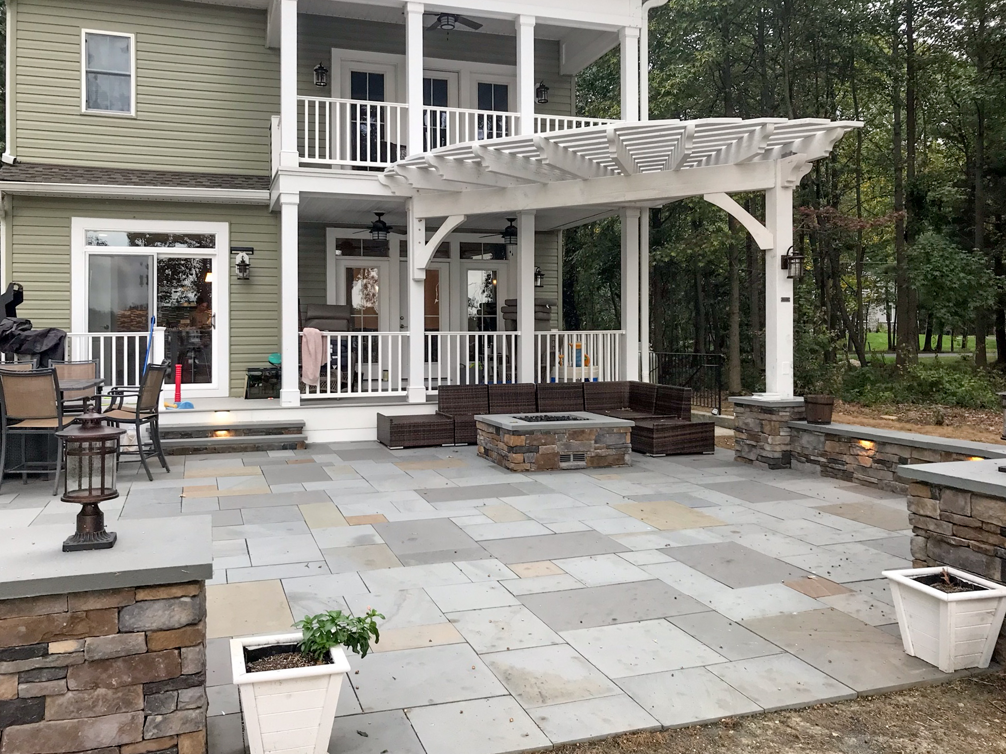 Alpine pergola with radius roof