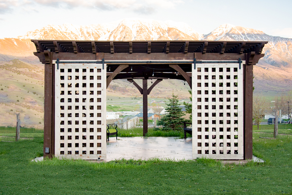 shadescape-slide-door-gate-open-privacy-322 latticed doors on pergola